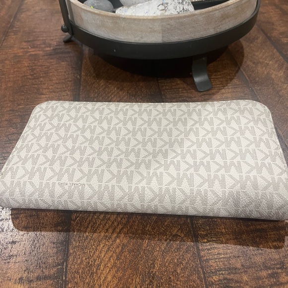 Michael Kors Leather Wallet - Picture 3 of 5